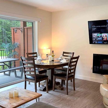 Al'S Escape By Revelstoke Vacations Apartment Exterior photo