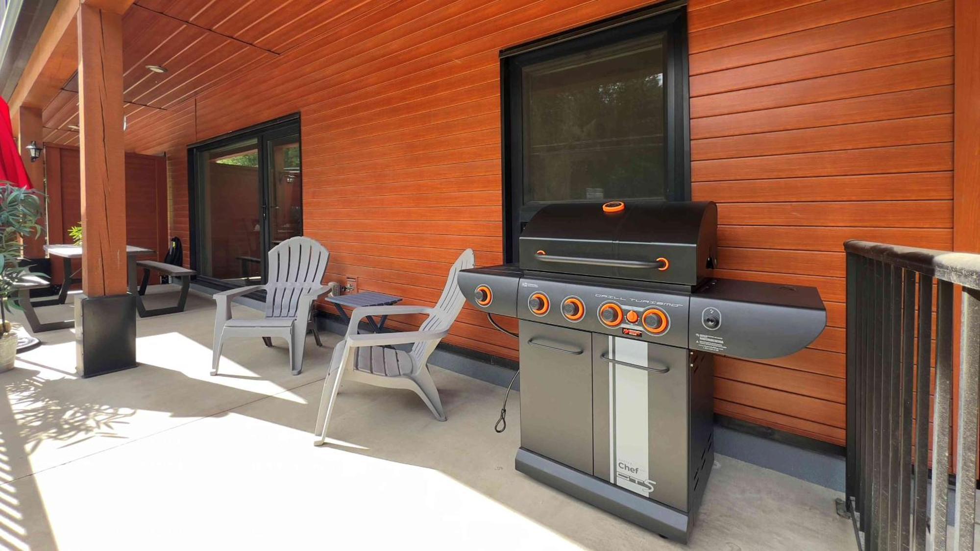 Al'S Escape By Revelstoke Vacations Apartment Exterior photo